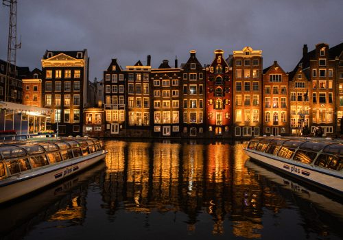 24-36Hrs-Amsterdam-01-01-cwqt-videoSixteenByNine3000